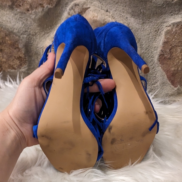 Steve Madden Fringly Blue Velvet Fringe Heel Size 5.5 - Picture 2 of 6